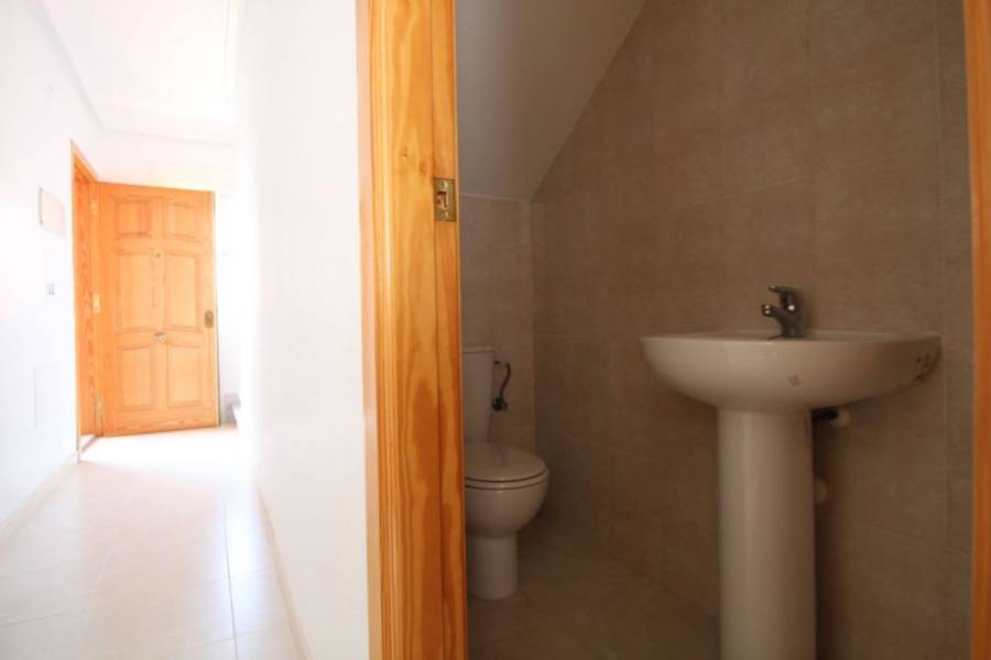 Verkauf - Reihenhaus - Aguas nuevas 1 - Torrevieja