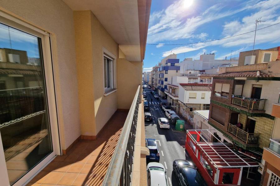 Venta - Apartamento - Estacion de autobuses - Torrevieja