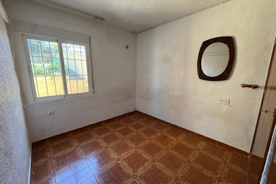 Venta - Chalet - Los balcones - Torrevieja