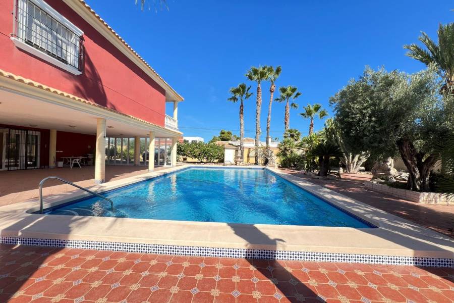 Försäljning - Villa - Torreta florida - Torrevieja
