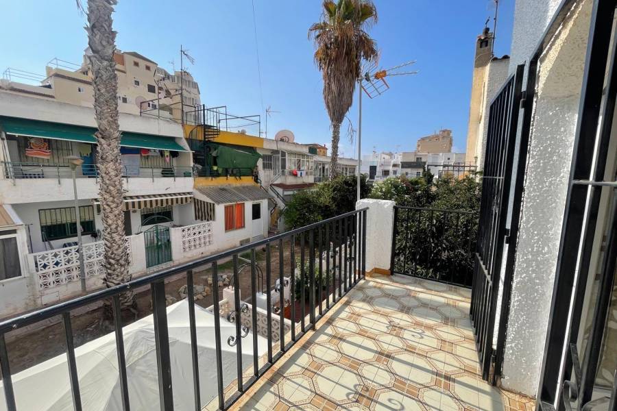 Försäljning - Övervåning Bungalow - Nueva Torrevieja - Torrevieja