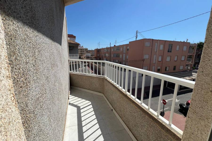 Venta - Apartamento - Playa de los Naufragos - Torrevieja