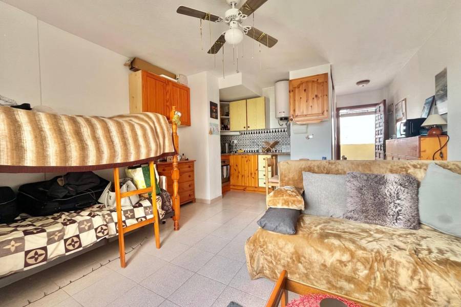 Sale - Studio - Nueva Torrevieja - Torrevieja