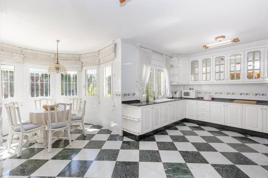 Försäljning - Villa - Torreta florida - Torrevieja