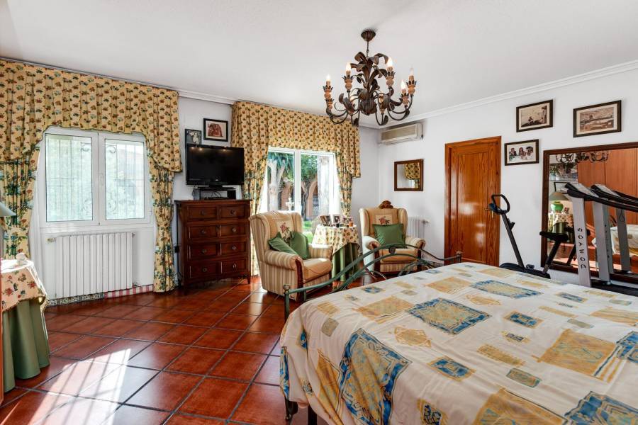 Venta - Villa de Lujo - San luis - Torrevieja