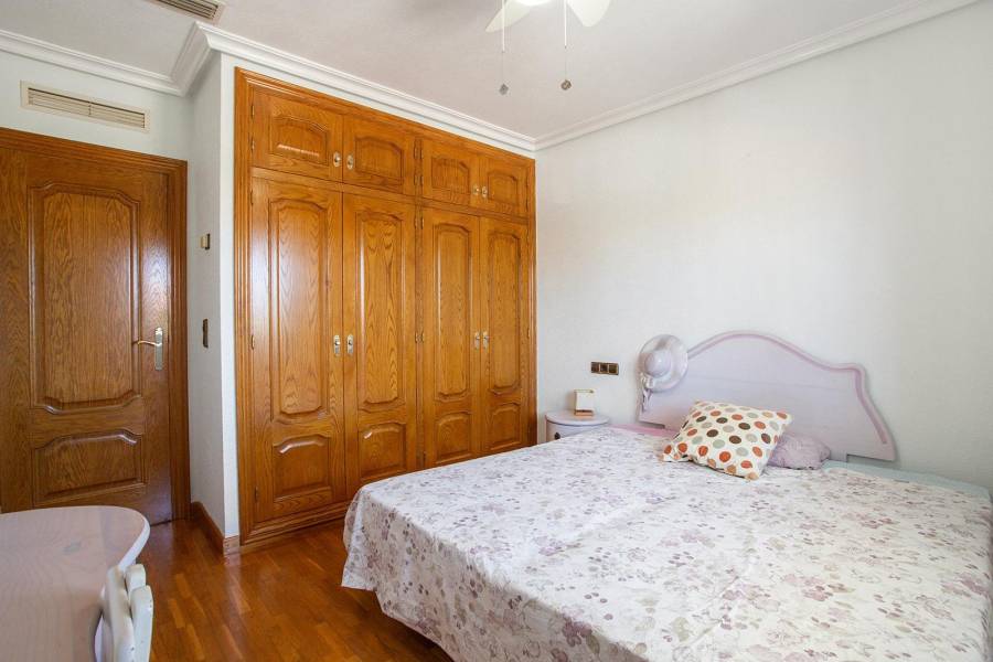 Försäljning - Villa - Torreta florida - Torrevieja