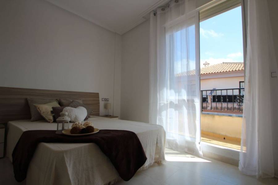 Verkauf - Reihenhaus - Aguas nuevas 1 - Torrevieja