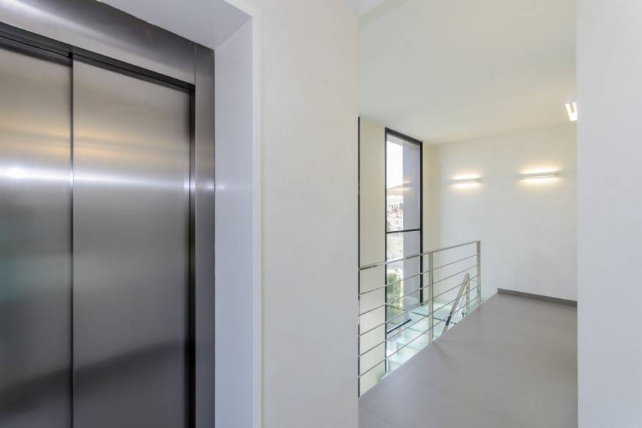 Venta - Villa - Campoamor - Orihuela Costa