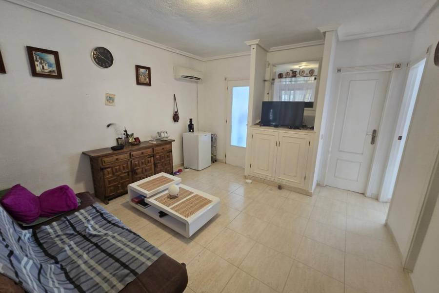Venta - Bungalow Planta Baja - Aguas Nuevas - Torrevieja