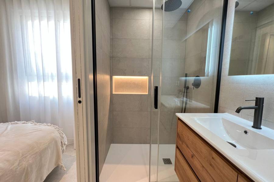 Venta - Apartamento - El Acequión - Los Náufragos - Torrevieja