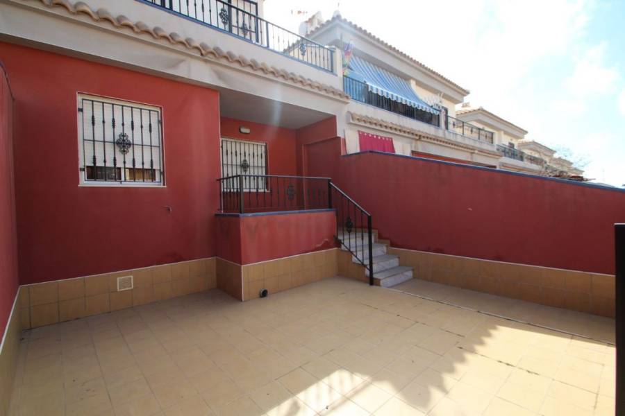 Verkauf - Reihenhaus - Aguas nuevas 1 - Torrevieja