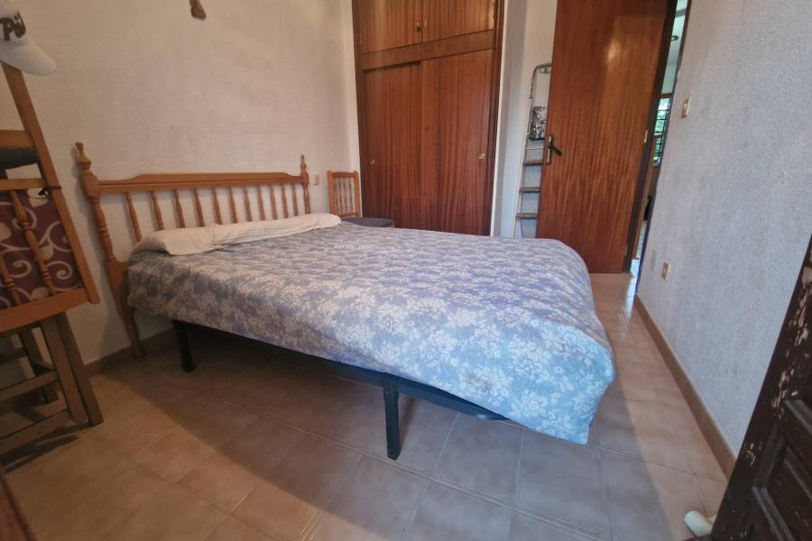 Salg - Bungalow øverste etasje - Playa de los Naufragos - Torrevieja