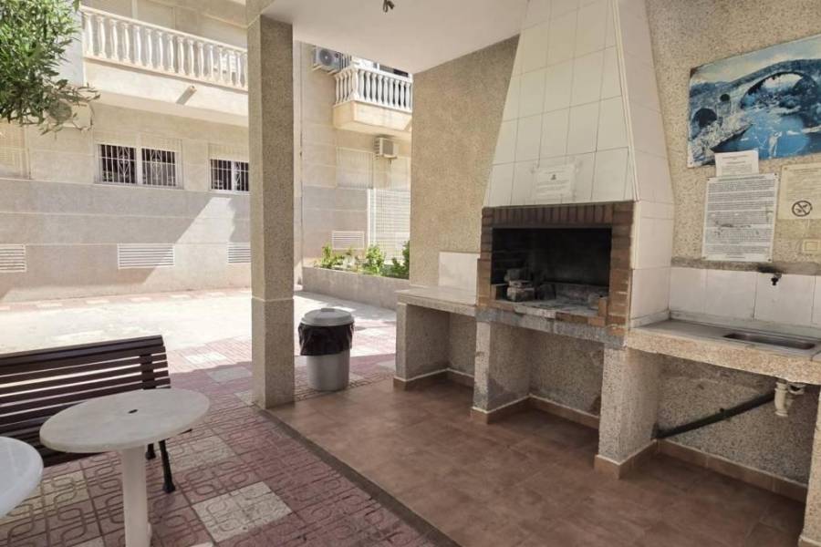 Venta - Apartamento - Estacion de autobuses - Torrevieja