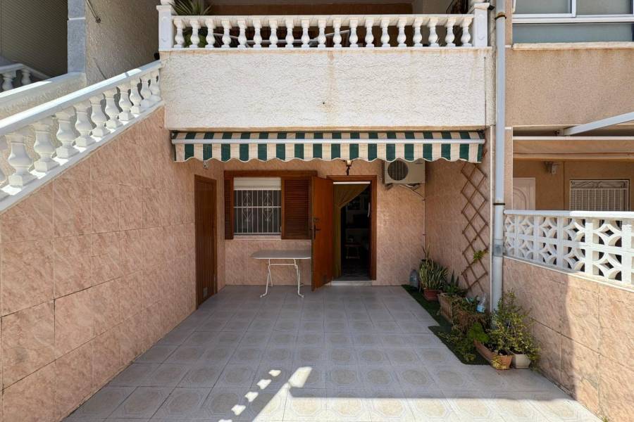 Venta - Bungalow Planta Baja - Playa de los Naufragos - Torrevieja