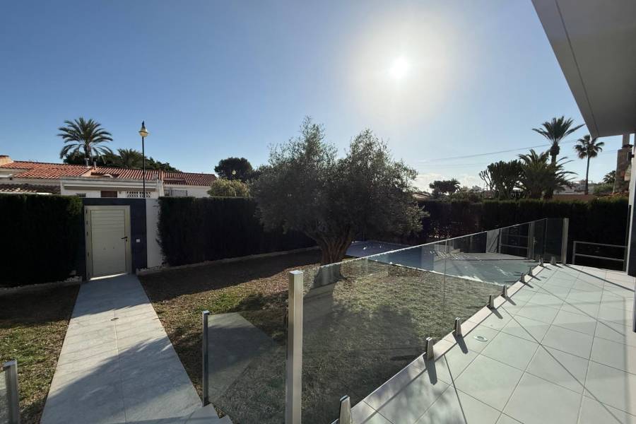 Venta - Villa de Lujo - Los Angeles - Torrevieja