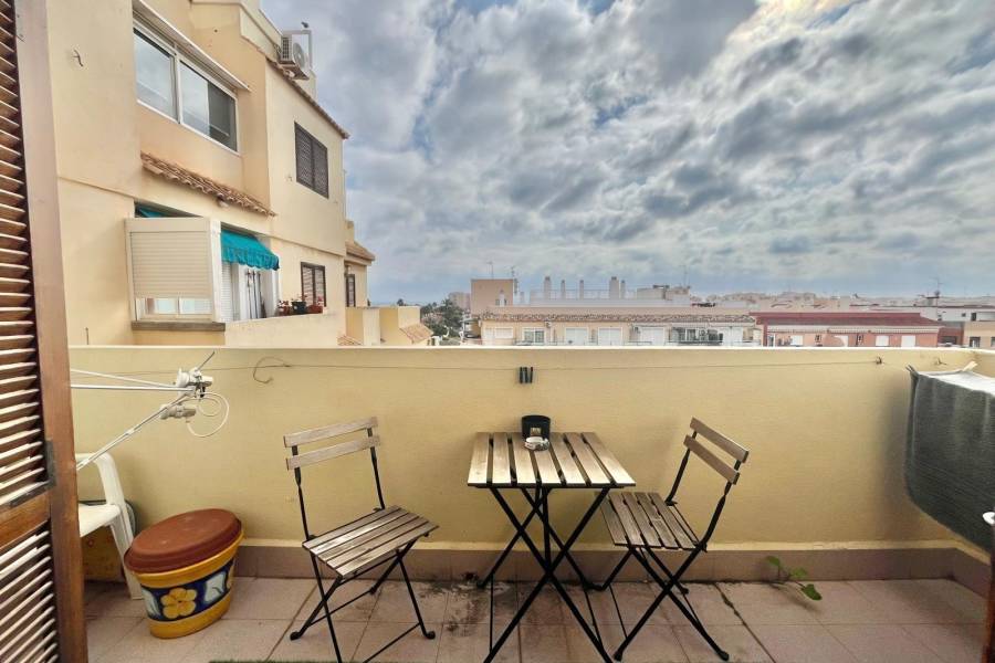 Sale - Studio - Nueva Torrevieja - Torrevieja