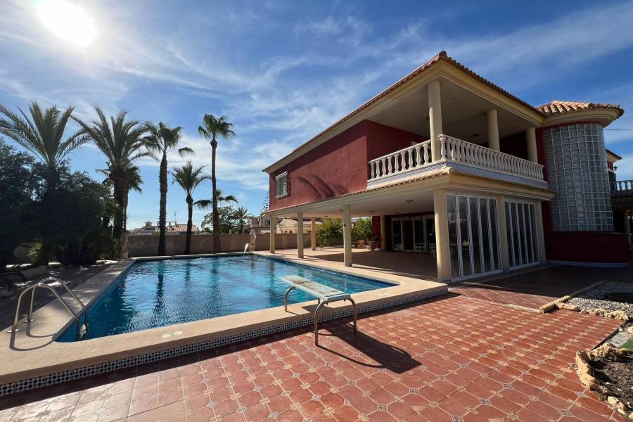 Försäljning - Villa - Torreta florida - Torrevieja