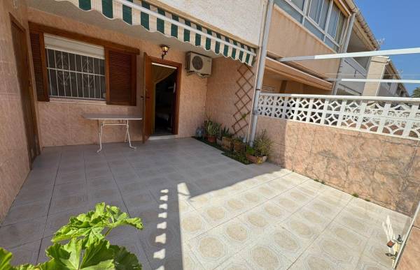 Nedervåning Bungalow - Försäljning - Playa de los Naufragos - Torrevieja