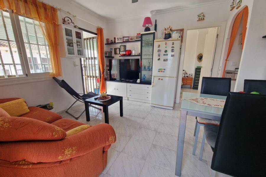 Verkauf - Bungalow Obergeschoss - Aguas nuevas 2 - Torrevieja