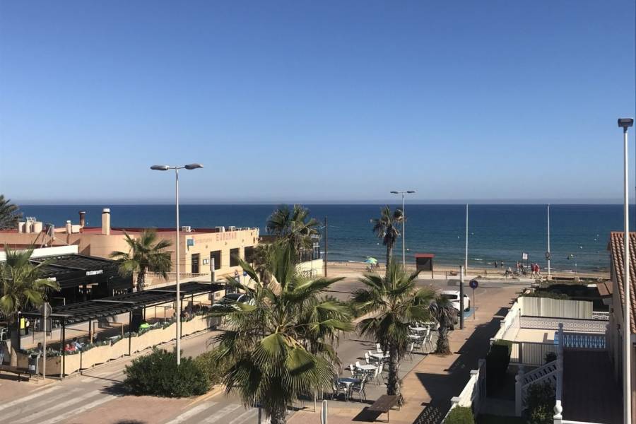 Venta - Villa - La Mata pueblo - Torrevieja